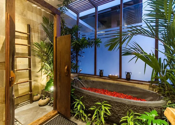 A Luxurious Boutique In Seminyak's Heart Villa Seminyak